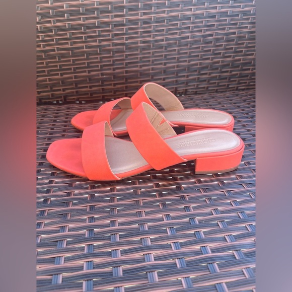 Chic Coral Women's Sandals - Picture 3 of 8
